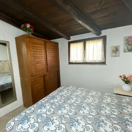 Holiday home Villetta Angela